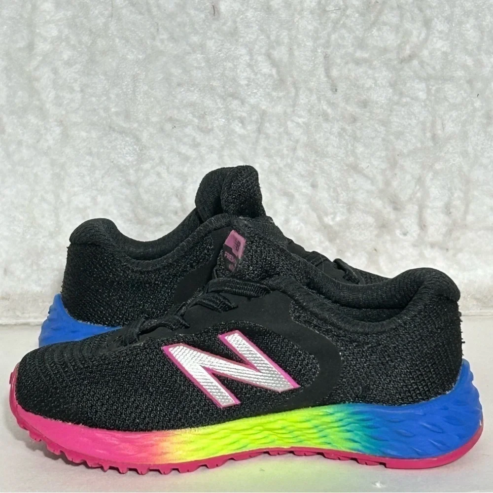 New Balance Baby Black Rainbow Fresh Foam Arishi v2 Athletic Sneakers Shoes SZ 5